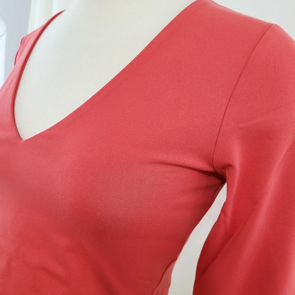 Susana Monaco very v long sleeve crop top Cherry Blossom red size medium NEW NWT